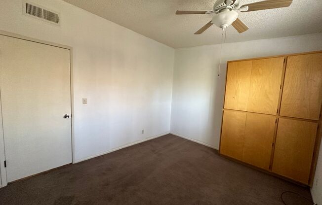 3 beds, 2 baths, $1,500