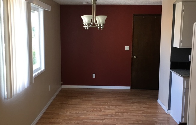 3 beds, 1 bath, $1,650