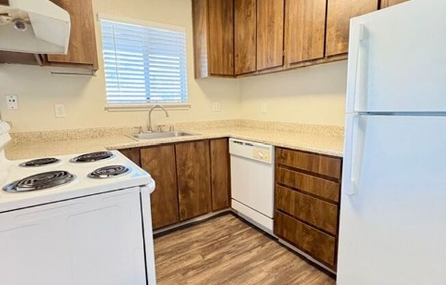 1 bed, 1 bath, 700 sqft, $1,525, Unit 82
