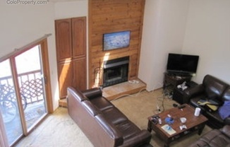 3 beds, 2 baths, $3,500, Unit #303