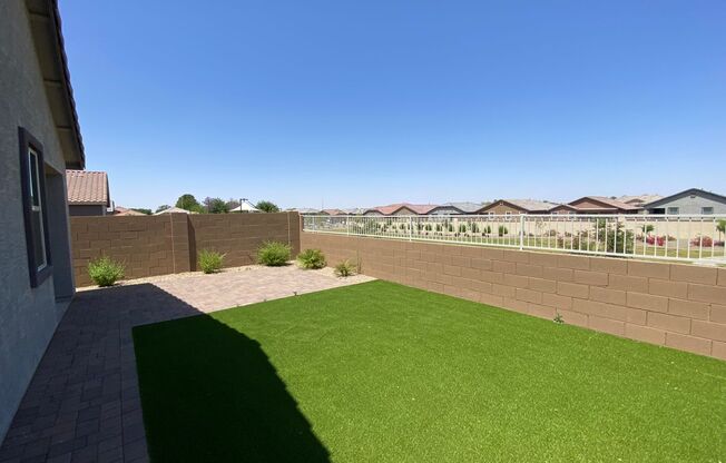 5 beds, 3 baths, $2,745
