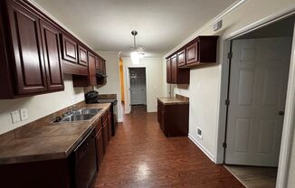 3 beds, 2 baths, $1,645