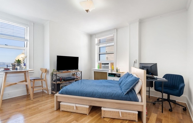 21 Beacon St
