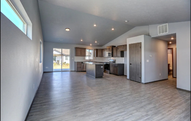 2 beds, 2 baths, $2,245