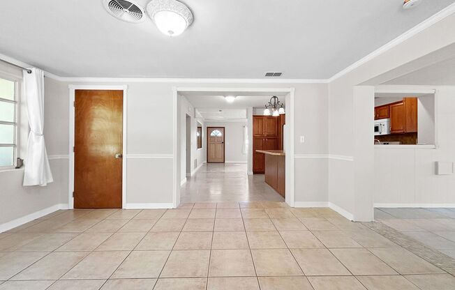 Beautiful Clearwater Home with Pool - 2bed|2bath WITH BONUS ROOM