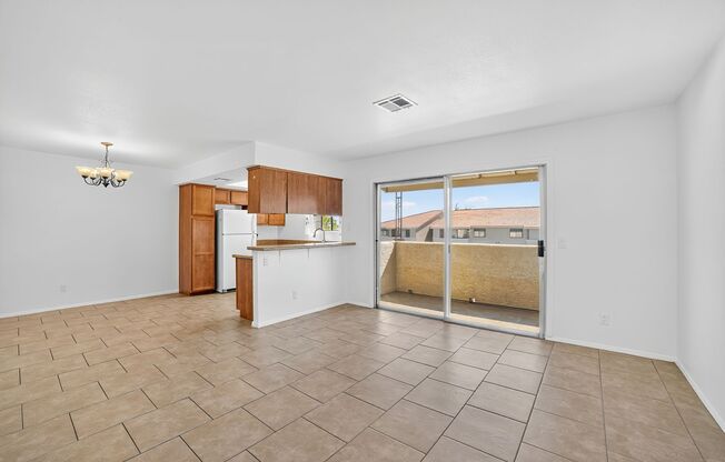 READY TO MOVE-IN UPPER LEVEL 2-BEDROOM CONDO!