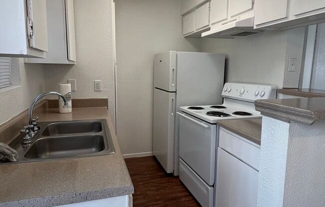 1 bed, 1.5 baths, 776 sqft, $975, Unit 19-601
