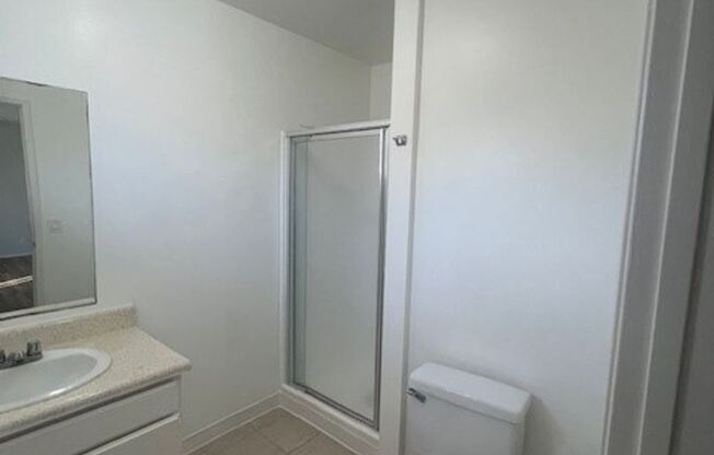 2 beds, 2 baths, $2,595, Unit 07