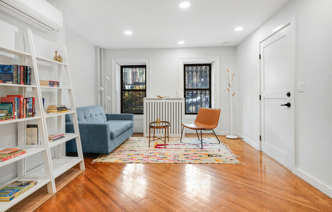 421 QUINCY ST