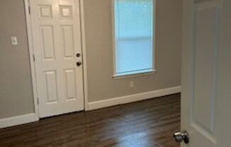 1 bed, 1 bath, $895