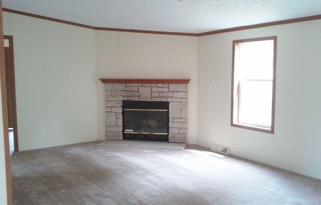 4 beds, 2 baths, $1,595