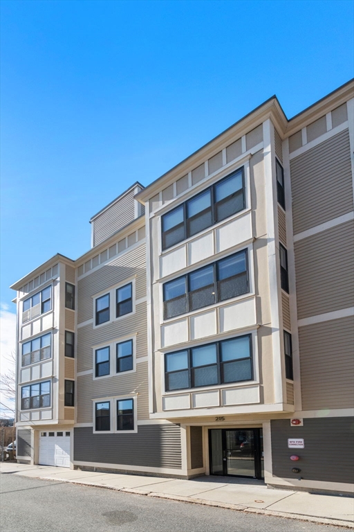 215 ATHENS ST