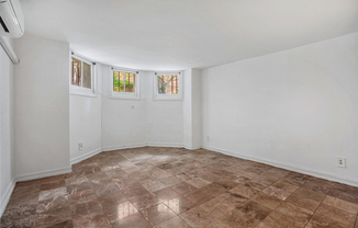 457 CLINTON AVE