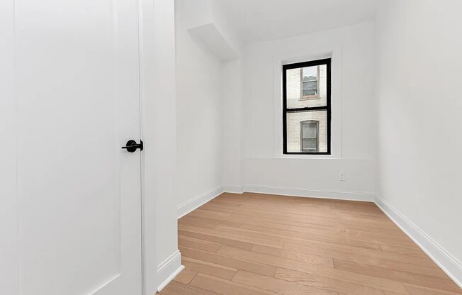 24 65 38 ST