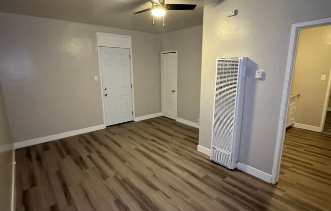 1 bed, 1 bath, 481 sqft, $2,095, Unit 04