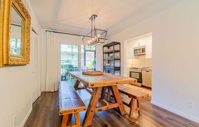 2 beds, 1 bath, $2,275, Unit # 7A