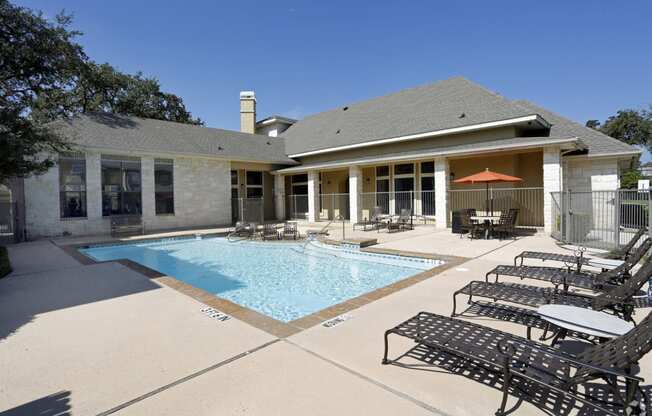 san antonio tx townhomes with a pool