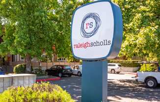 Raleigh Scholls Apartments