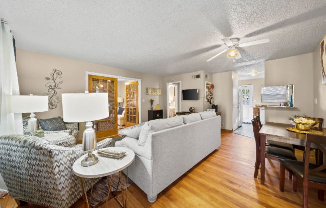 1432 A E 38 ST