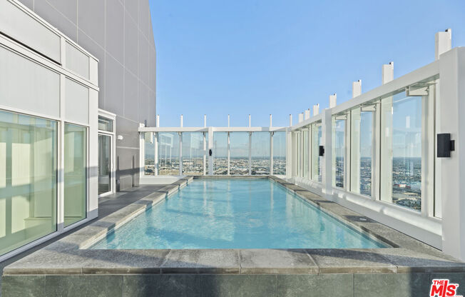 4 beds, 4.5 baths, 3,652 sqft, $25,000, Unit PH 1