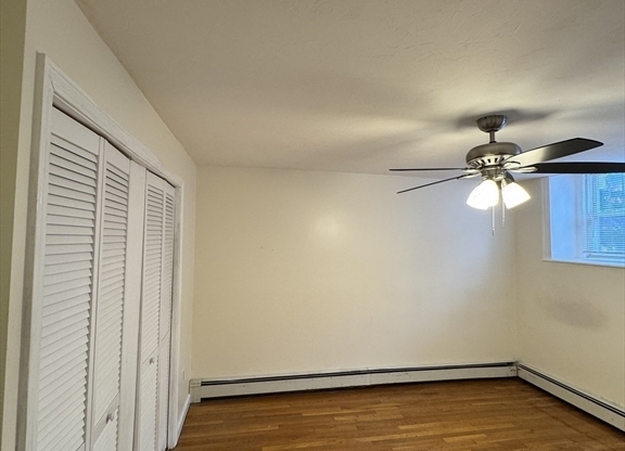 Studio, 1 bath, 525 sqft, $1,975, Unit B