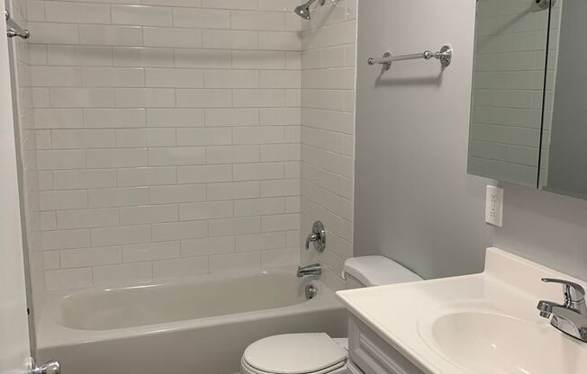 3 beds, 1.5 baths, 1,150 sqft, $1,770, Unit 1126 Highfield Court