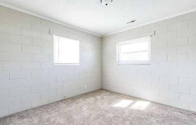 Updated 2-Bed, 1-Bath Townhouse Just Minutes from Downtown Raleigh