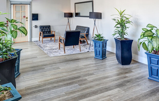 Entrance lobby with door to leasing office.