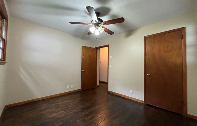 2 beds, 1 bath, $1,750