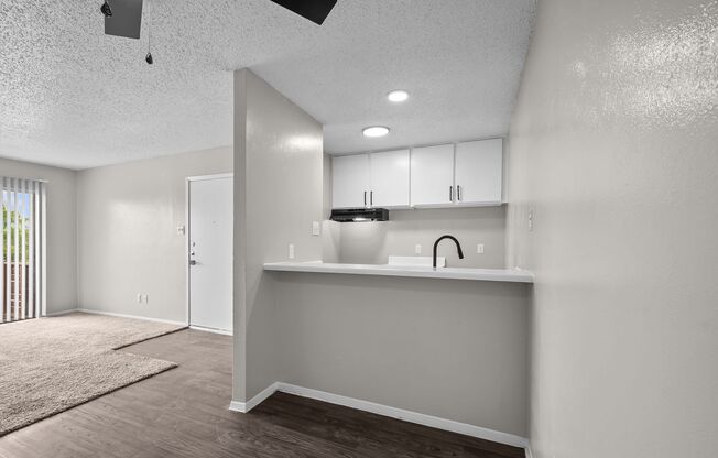 1 bed, 1 bath, 538 sqft, $1,195, Unit 13