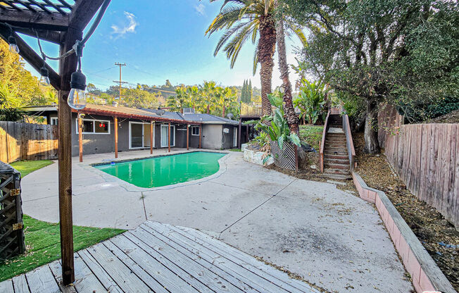 3057 LAUREL CYN BLVD