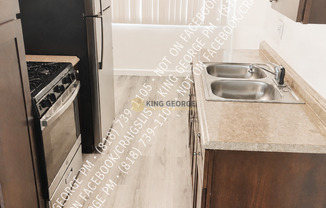 5242 Cahuenga Blvd