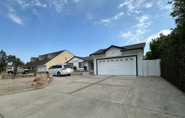 Newly Remodeled | 4 Bedrooms (2 Masters) | 4 Bathrooms | Indoor BBQ