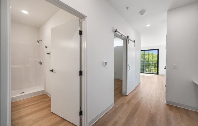 1 bed, 1 bath, 630 sqft, $1,250, Unit 337