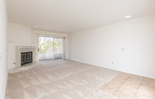 4821 Bella Pacific Row