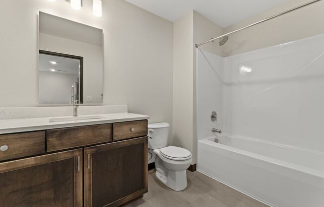 2 beds, 1 bath, 908 sqft, $1,325, Unit #301