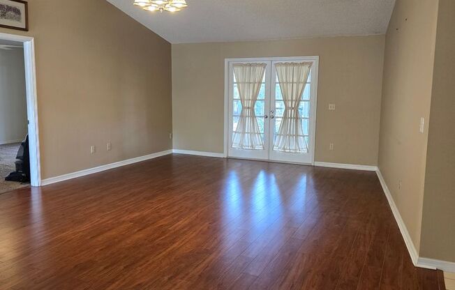 Single Family Home in Suburban Temple Terrace