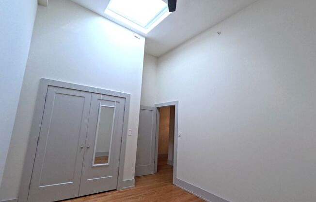 2 beds, 1 bath, 1,150 sqft, $2,595, Unit 1432-309