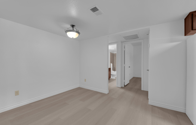 5295 INDIAN RIV DR