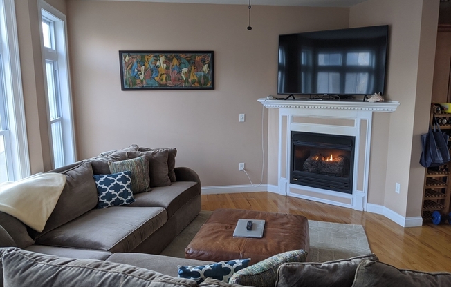 30 DORR ST