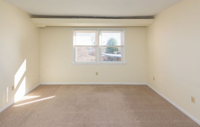 2 beds, 1.5 baths, 1,200 sqft, $2,345, Unit 502J