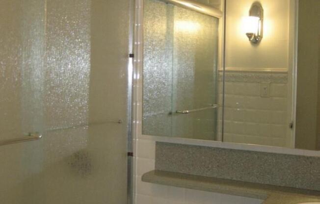 1 bed, 1 bath, 602 sqft, $4,250, Unit 18I