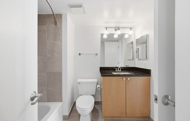 2 beds, 1 bath, $2,750, Unit # #S 1019