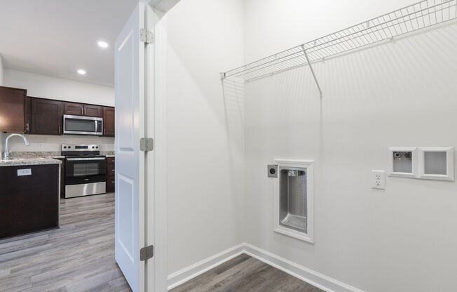 2 beds, 2 baths, 1,025 sqft, $1,285, Unit H104