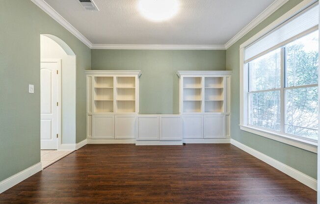 Gorgeous Upgraded Home in Villages at Hidden Lake