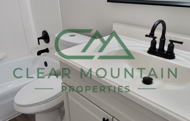2 beds, 1 bath, 980 sqft, $1,225, Unit 52