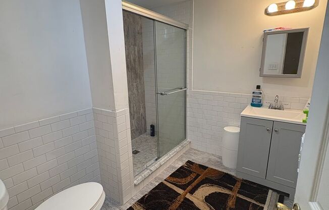 Large 5 Bedroom 2 Bathroom Single Family House for Rent in Long Branch!