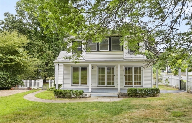 41 WILLOW ST