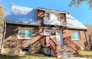 2902 Fowler Ave
