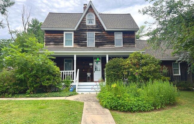 Amazing Victorian home with 3 bedroom and 2 full baths.